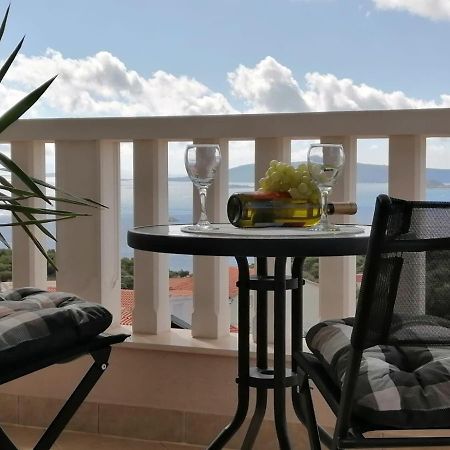 Apartments Blue Lagoon Trogir Exterior foto