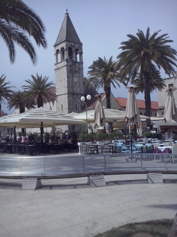 Apartments Blue Lagoon Trogir Exterior foto