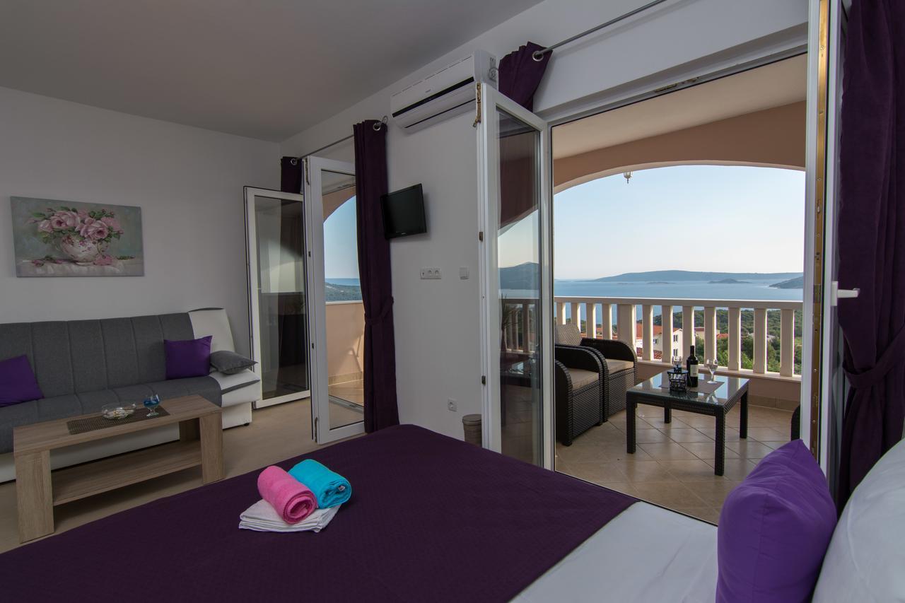 Apartments Blue Lagoon Trogir Exterior foto